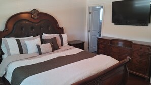 3 bedrooms, WiFi, bed sheets