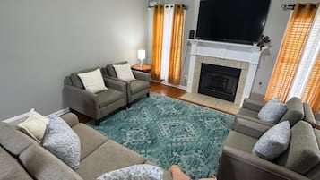 TV connectée, cheminée