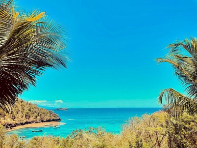 Kaz'ba - sea view - direct beach access to Turtle Bay
