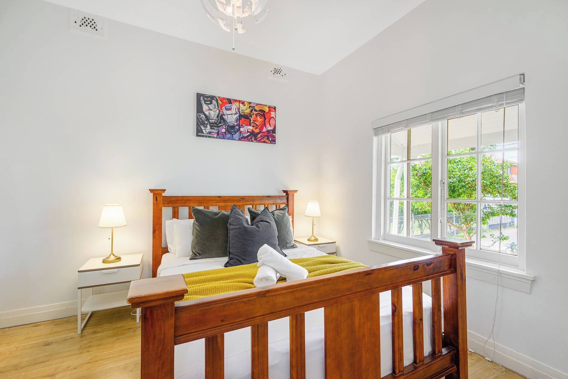4 bedrooms, iron/ironing board, WiFi