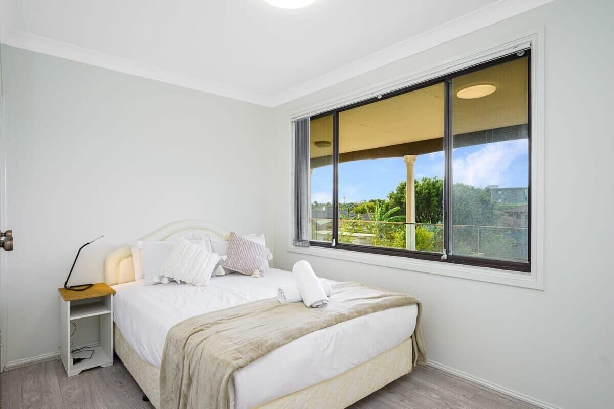 5 habitaciones, escritorio, tabla de planchar con plancha y wifi 
