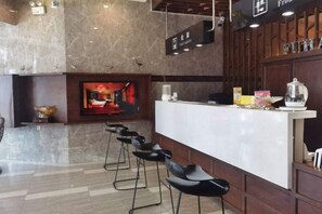 Dining - Regal Hotel (Jiamusi Railway Station Department Store) (Jiamusi)