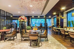Unclassified image, 2 of 35, button - Youzhi Hotel (Hangzhou)