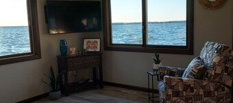 Charming 3-bedroom house with WiFi, AC Bonduel,family friendly for Packer Draft