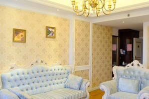 Room - Se Qu He Hotel (Sertar)