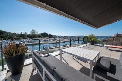 Villa La Londe Les Maures Sleeps 14 Between HYERES and le LAVANDOU Swimming pool cha