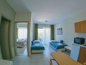 Appartement, balkon | Woonruimte