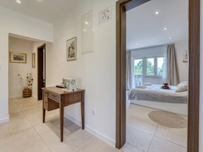 3 bedrooms, Internet