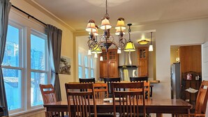 Dining - Lake Coeur d'Alene Inn Guest House (Coeur d'Alene)