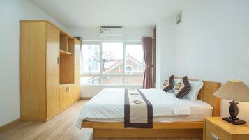 Premium Apartment, City View | Egyptian cotton sheets, premium bedding, pillowtop beds, in-room safe