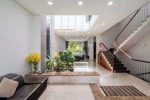 Villa Deluxe, 5 chambres, vue ville | Coin séjour