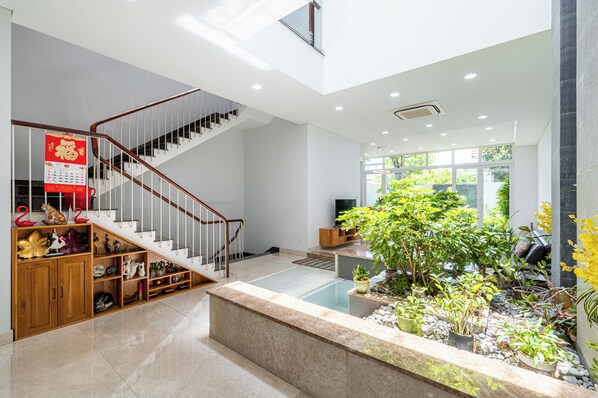 Villa Deluxe, 5 chambres, vue ville | Coin séjour