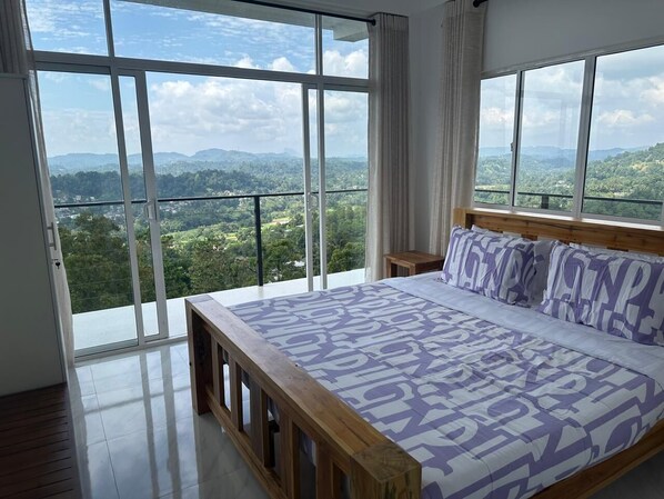 4 chambres, fer et planche à repasser, Wi-Fi, draps fournis