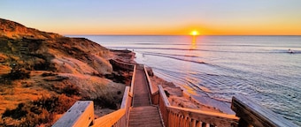 Wine Coast Oasis with 5 bedrooms, private Pool and Hot Spa in Port Noarlunga