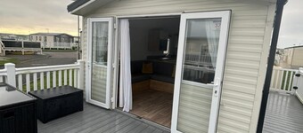 3 Bedroom Caravan (Grove 37) on Trecco Bay Holiday Park, Porthcawl
