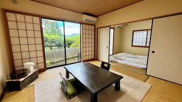 Standard Twin Room, Garden View | WiFi