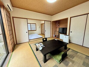 Tweepersoonskamer in Japanse stijl met 2 eenpersoonsbedden, uitzicht op tuin | Wifi (toeslag)