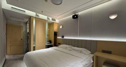 Beijing Thunder Dragon Hotel (Beijing North Railway Station Jishuitan Subway Station)