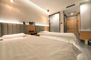 Room - Beijing Thunder Dragon Hotel (Beijing North Railway Station Jishuitan Subway Station) (Beijing)