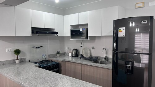Brand New Apartment - Close to the Beach