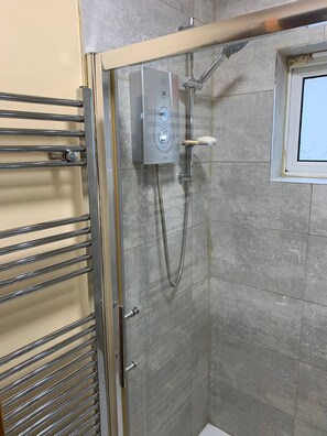 Bathroom - Room-king Bed With Shared Bath (Dublin)