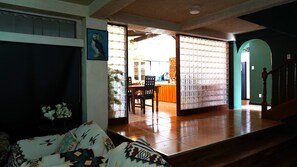 فطور إنجليزي مجانًا يوميًا