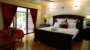 Premier Double Room, Balcony, Harbor View | In-room safe, individually decorated, individually furnished, desk - 'Utu'one Bed & Breakfast  (Nuku'alofa)