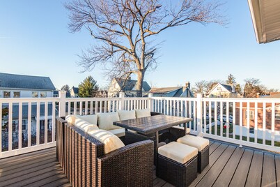3BR Prime Luxury near NYC w Arcade Room