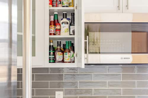 House, Pets Allowed | Private kitchen
