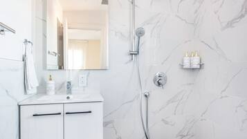 Ferienhaus, Haustiere gestattet | Badezimmer