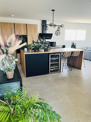 Interior - Family villa with pool (Moussac)
