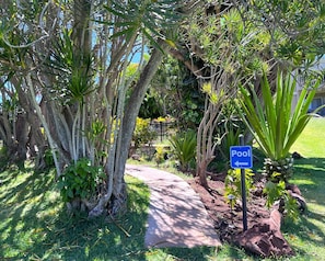 Property grounds - Oceanfront Pohailani Paradise, AC, Ocean Views, Breathtaking Sunsets (Lahaina)