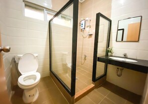 Handtücher, Seife, Toilettenpapier
