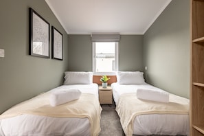 2 chambres, fer et planche à repasser, Wi-Fi gratuit, draps fournis