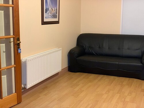 Room-two Rooms Total 5 Persons max
