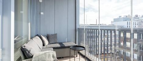 Appartement Deluxe, 1 grand lit et 1 canapé-lit, cuisine, vue ville | Balcon