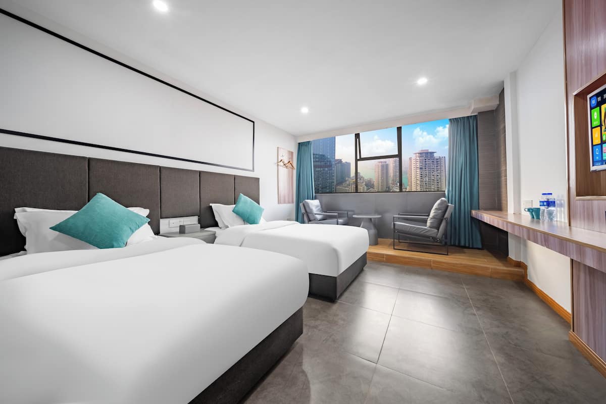 Minimalist Twin Room