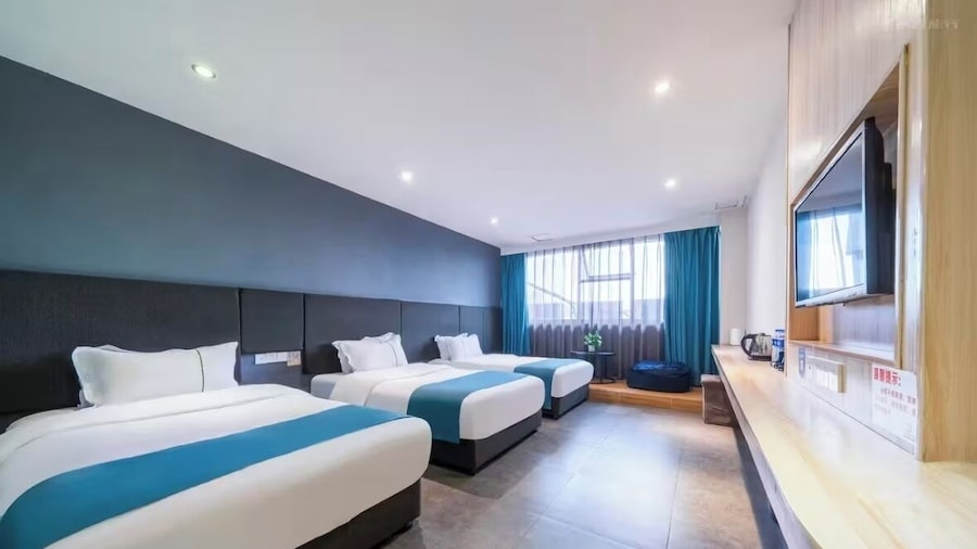 Chongqing Fanghua Hotel (Hongyadong Branch)