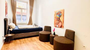 Basic-Zimmer | Bügeleisen/Bügelbrett