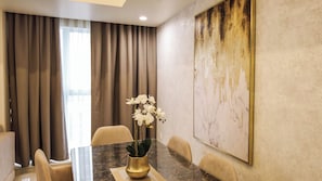 Dining - Apartment 2BD,Royal Home , Deluxe, Beach View, Abu Dhabi (Abu Dhabi)