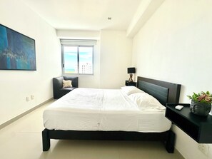 2 slaapkamers, een strijkplank/strijkijzer, gratis wifi, beddengoed