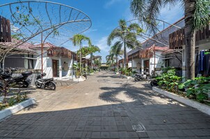 1 habitación y espacio para trabajar con laptop 