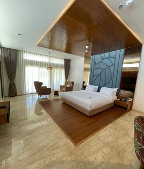 書桌、免費無線上網