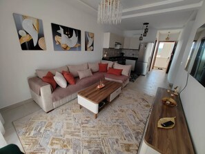 TV - 2 Bedroom, Peaceful Secluded warm apartment haven (Cabo Negro)