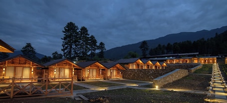 Exterior. Gangtey Pinewood Resort