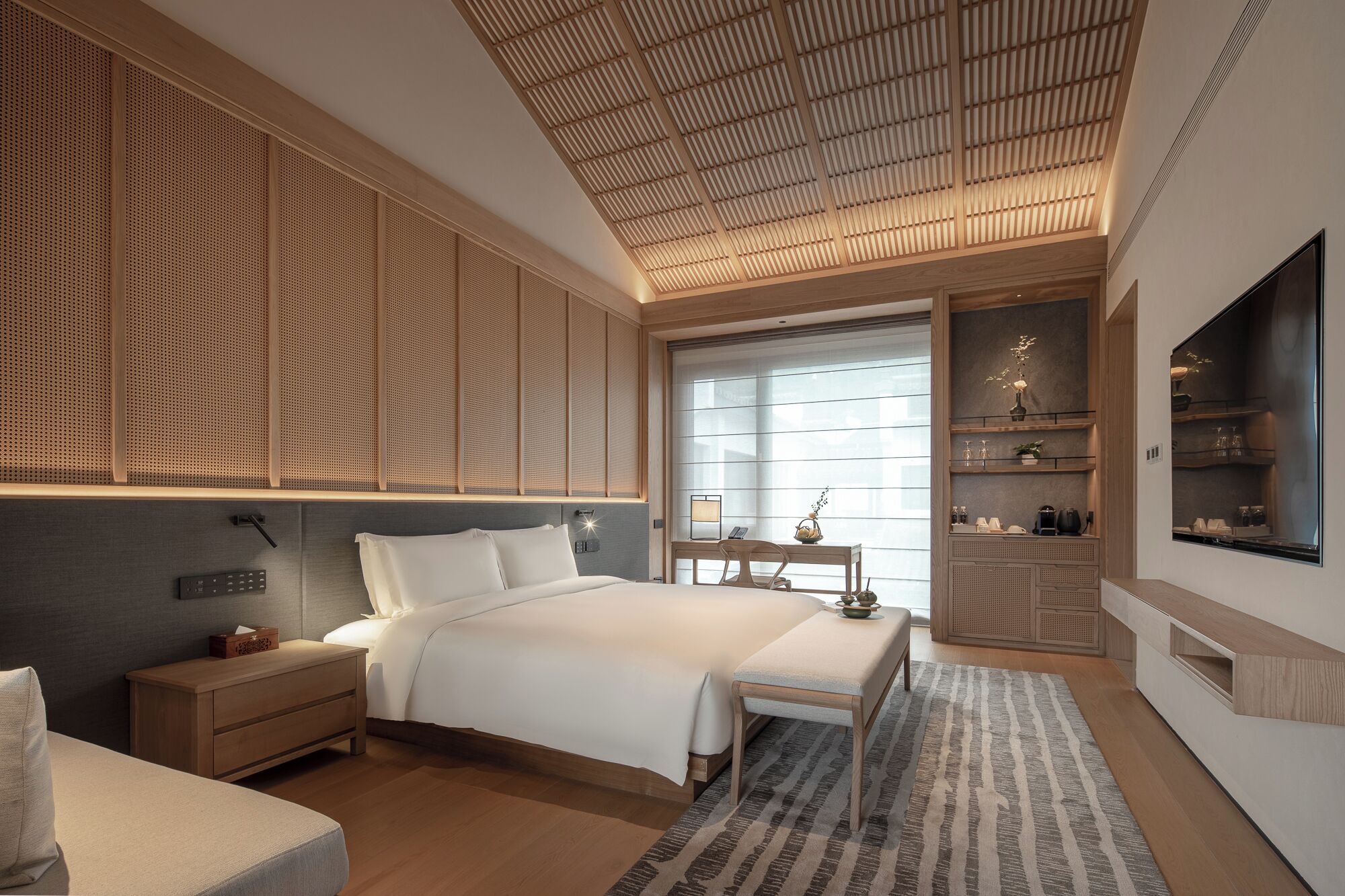 Luxury Double Room, River View | In-room safe, blackout drapes, free WiFi