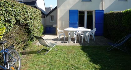 For rent house (50m2) 200m from the sea