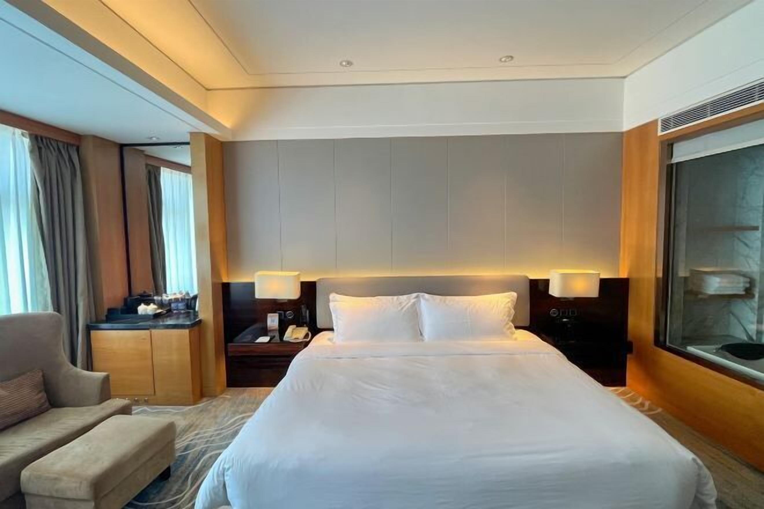 Soundproofing, cots/infant beds