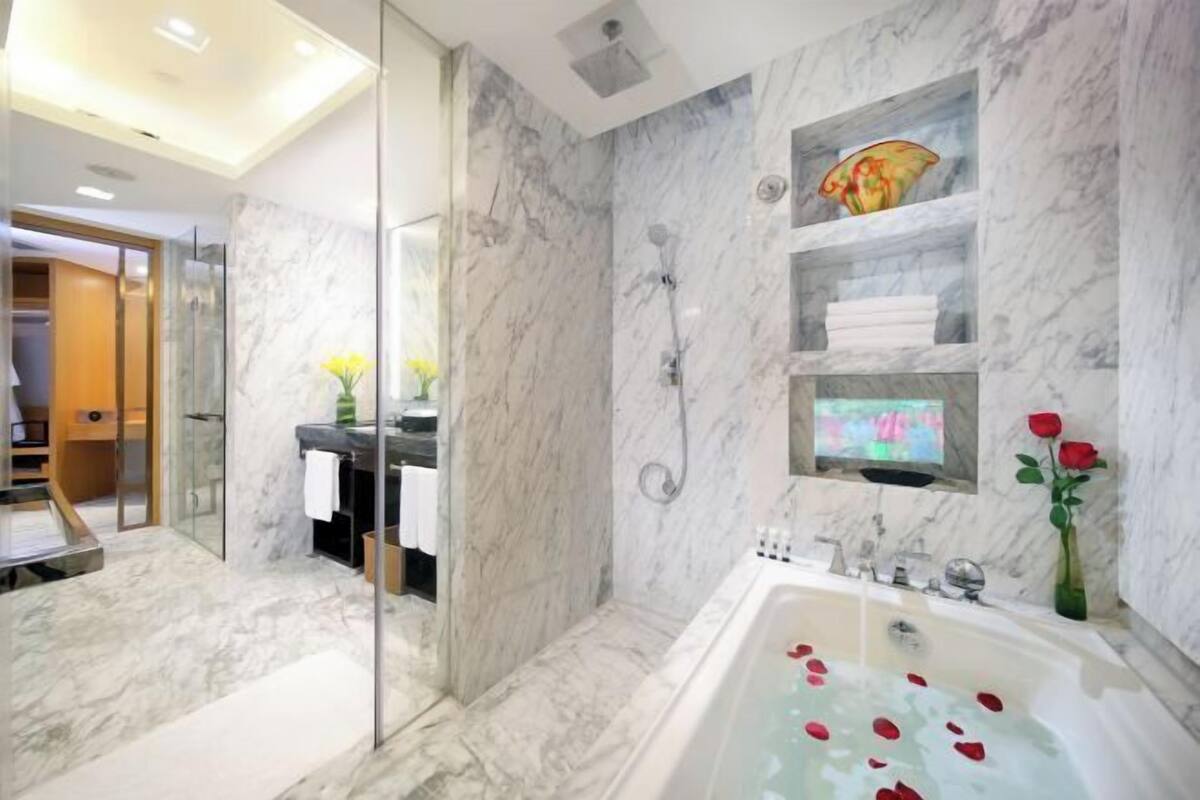 Soundproofing, cots/infant beds