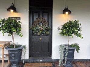 Exterior detail - Maids Quarters (Wollongong)